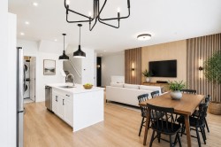 73-8371 202b Street Langley, BC V2Y 4K6