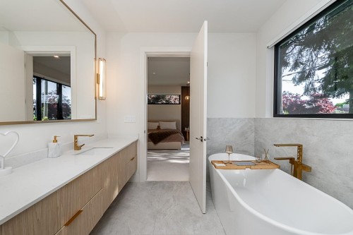 15911 Cliff Avenue, White Rock, BC 