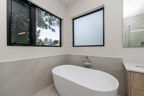 15911 Cliff Avenue, White Rock, BC 