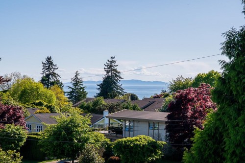 15911 Cliff Avenue, White Rock, BC 