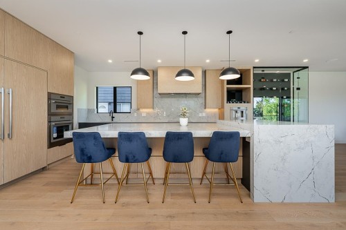 15911 Cliff Avenue, White Rock, BC 
