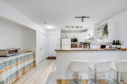 116-14885 105 Avenue, Surrey, BC 