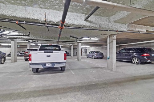 211-8183 121A Street Street, Surrey, BC 