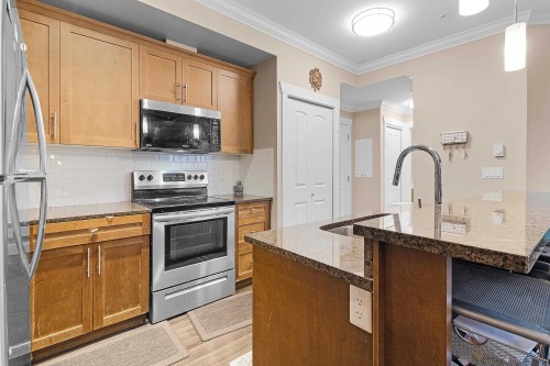211-8183 121A Street Street, Surrey, BC 