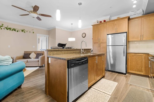 211-8183 121A Street Street, Surrey, BC 
