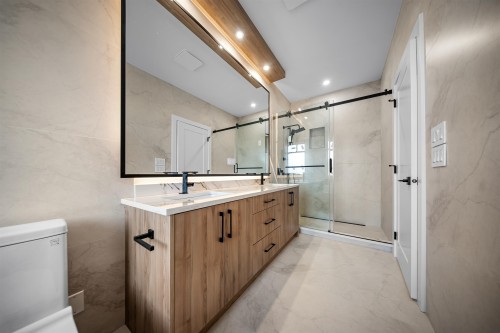 16473 20 Avenue, Surrey, BC 