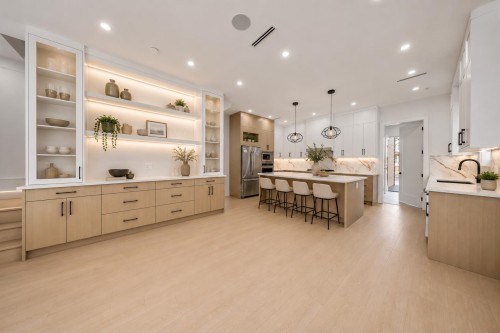 16473 20 Avenue, Surrey, BC 