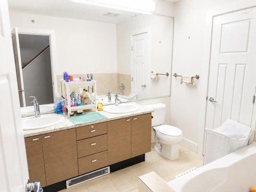 47-15833 26 Avenue, Surrey, BC - Indoor Photo Showing Bathroom