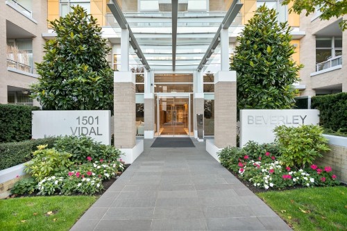 807-1501 Vidal Street  White Rock, BC V4B 0B5