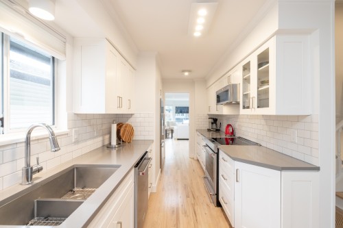 976 Habgood Street, White Rock, BC 