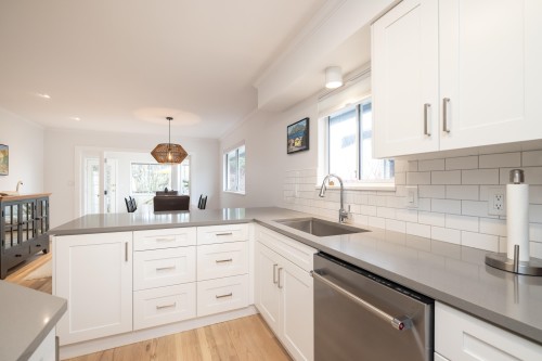 976 Habgood Street, White Rock, BC 