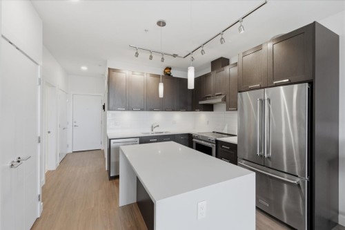 511-5638 201a Street  Langley, BC V3A 0L8