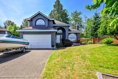 14842 82A Avenue, Surrey, BC 