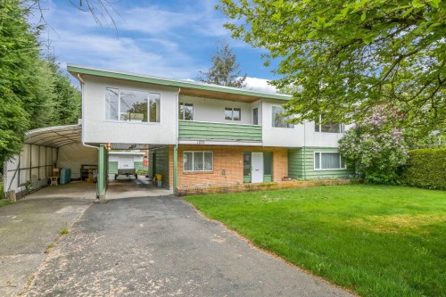 11755 84 Avenue  Delta, BC V4C 2M4