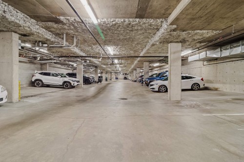331-10838 City Parkway, Surrey, BC 
