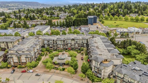331-10838 City Parkway, Surrey, BC 