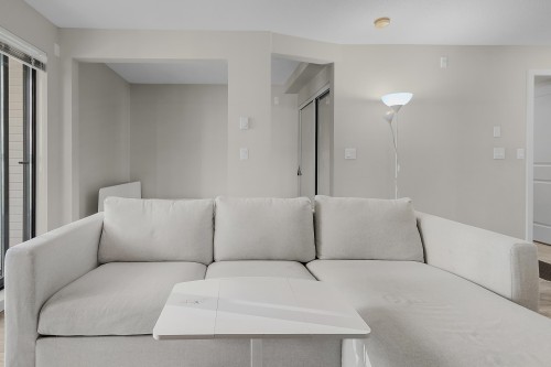 331-10838 City Parkway, Surrey, BC 