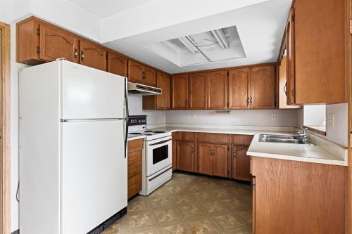 9381 139 Street, Surrey, BC 