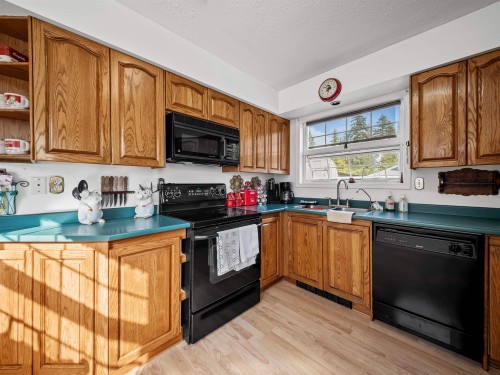 1642 232 Street, Langley, BC 