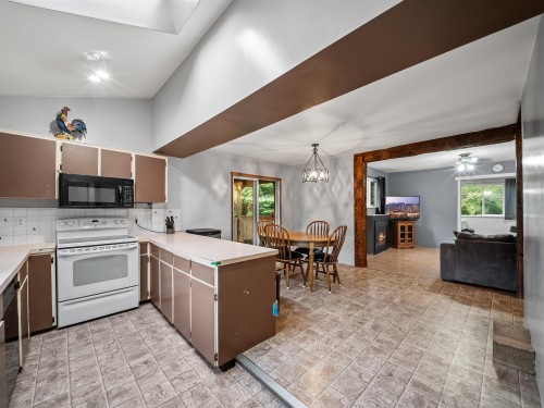 1642 232 Street, Langley, BC 