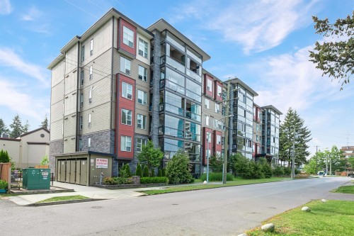 303-2649 James Street  Abbotsford, BC V2T 3L6