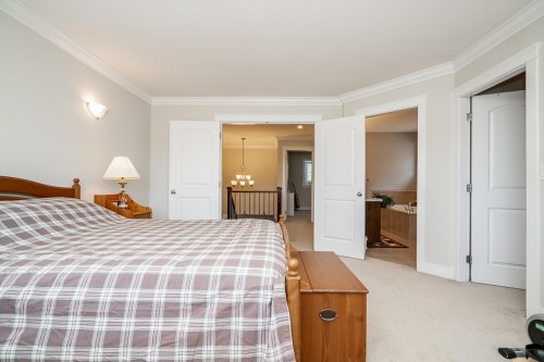 19338 72A Avenue, Surrey, BC 