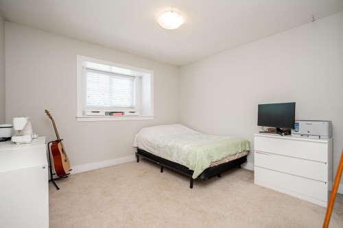 19338 72A Avenue, Surrey, BC 
