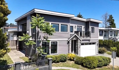 15807 Buena Vista Avenue  White Rock, BC V4B 2A2