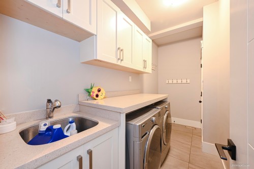 15807 Buena Vista Avenue, White Rock, BC 