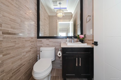 15807 Buena Vista Avenue, White Rock, BC 