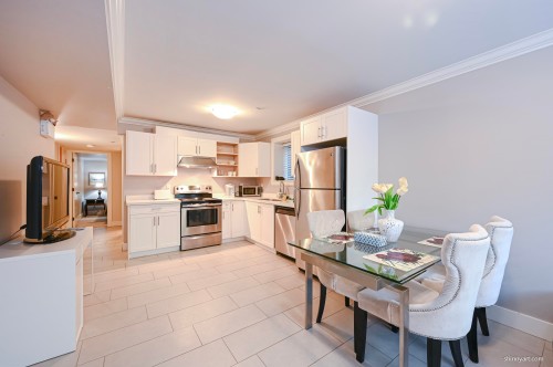 15807 Buena Vista Avenue, White Rock, BC 