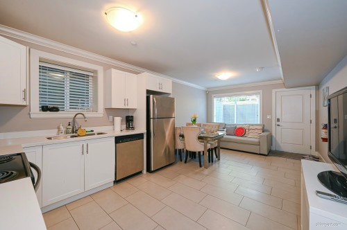15807 Buena Vista Avenue, White Rock, BC 