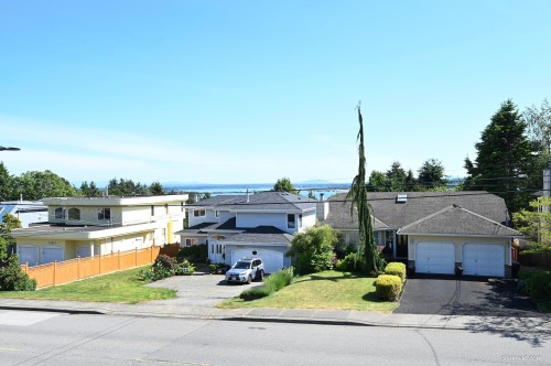 15807 Buena Vista Avenue, White Rock, BC 