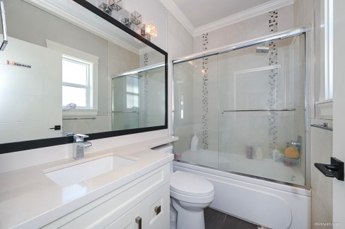 15807 Buena Vista Avenue, White Rock, BC 
