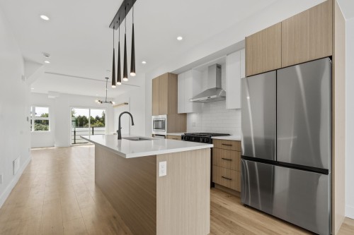 21-177 175A Street, Surrey, BC 