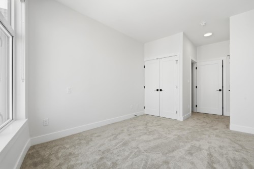 21-177 175A Street, Surrey, BC 