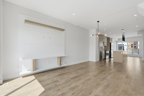 21-177 175A Street, Surrey, BC 