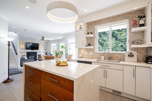 6128 150B Street, Surrey, BC 