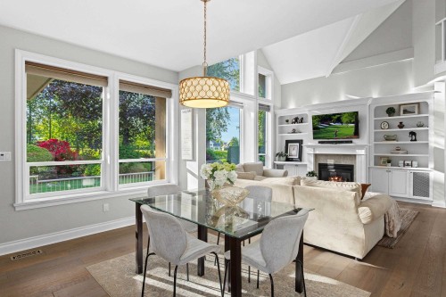 3733 Devonshire Drive, Surrey, BC 