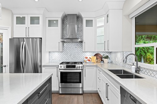 3733 Devonshire Drive, Surrey, BC 