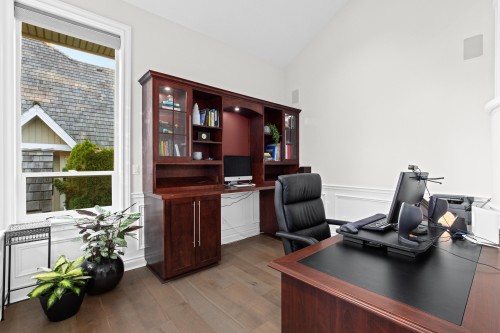 3733 Devonshire Drive, Surrey, BC 
