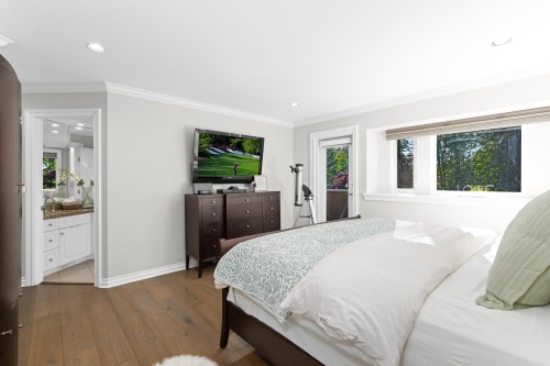 3733 Devonshire Drive, Surrey, BC 