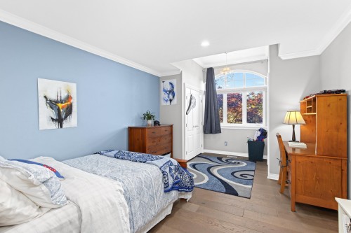 3733 Devonshire Drive, Surrey, BC 
