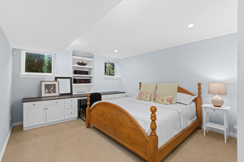 3733 Devonshire Drive, Surrey, BC 