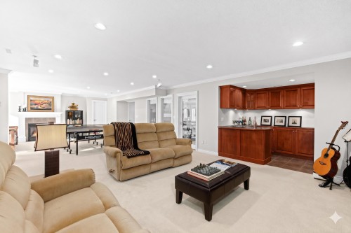 3733 Devonshire Drive, Surrey, BC 