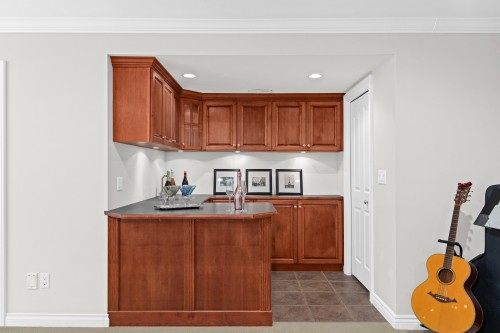 3733 Devonshire Drive, Surrey, BC 