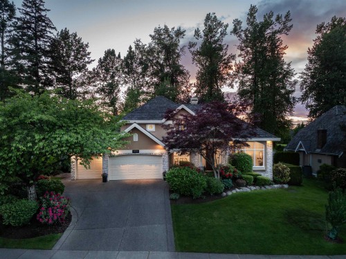 3733 Devonshire Drive, Surrey, BC 