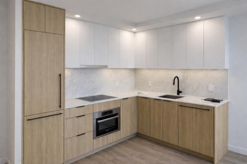 1111-13685 102 Avenue, Surrey, BC 