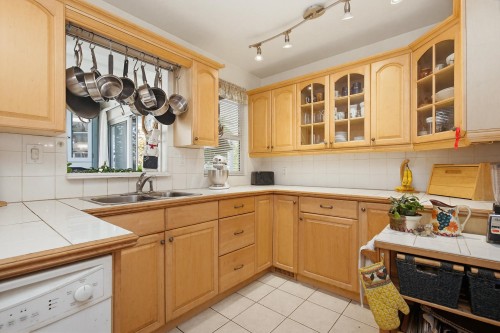 27039 28B Avenue, Langley, BC 