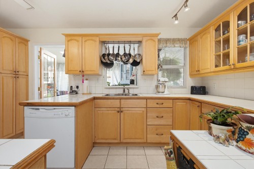 27039 28B Avenue, Langley, BC 